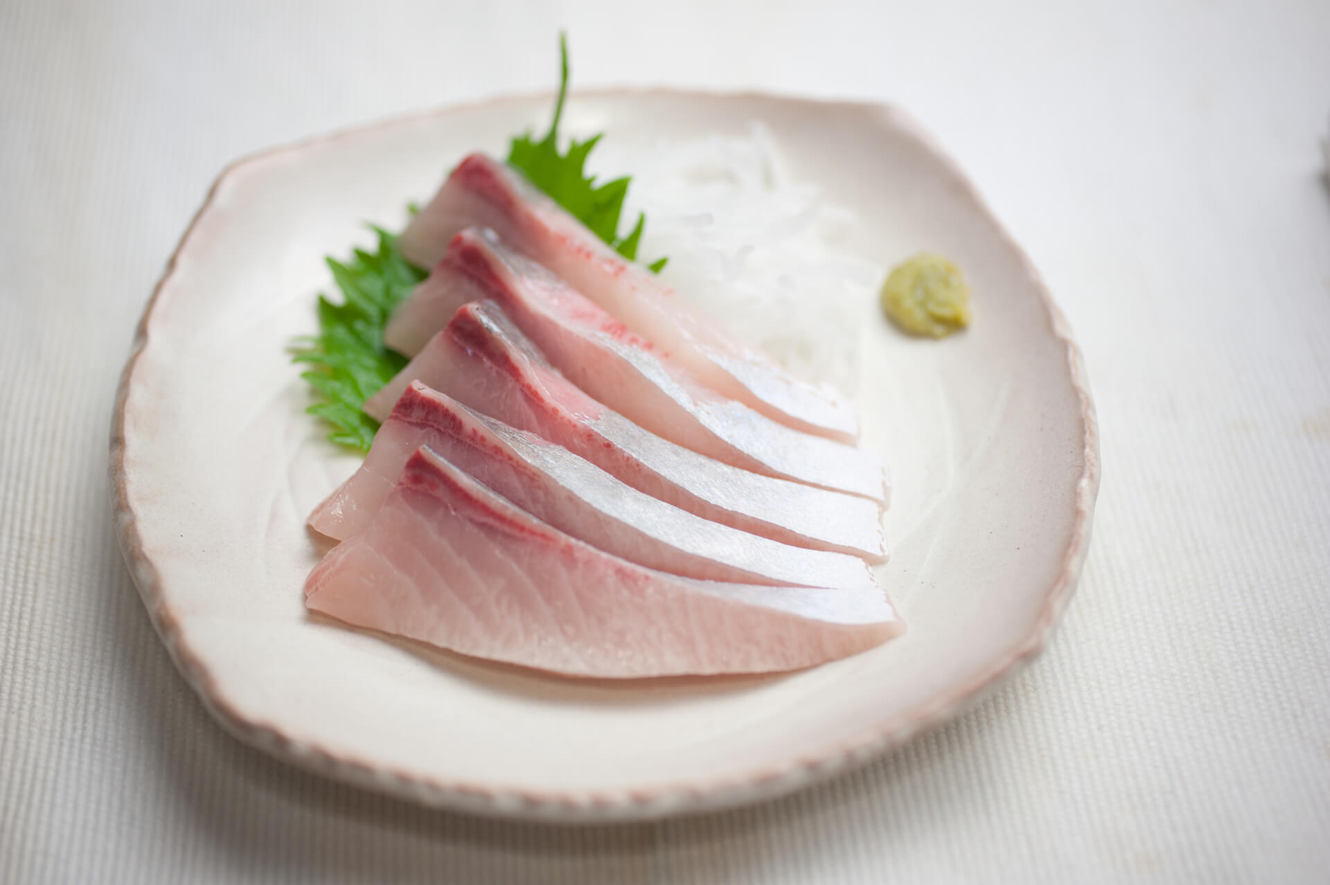 What does Amberjack taste Like?Amberjack are very popular in the Japanese cuisine as Sashimi
